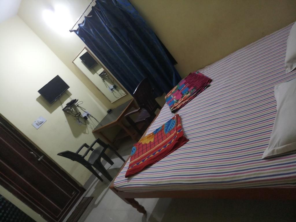 Sunrise Guest House Bhubaneswar Bagian luar foto